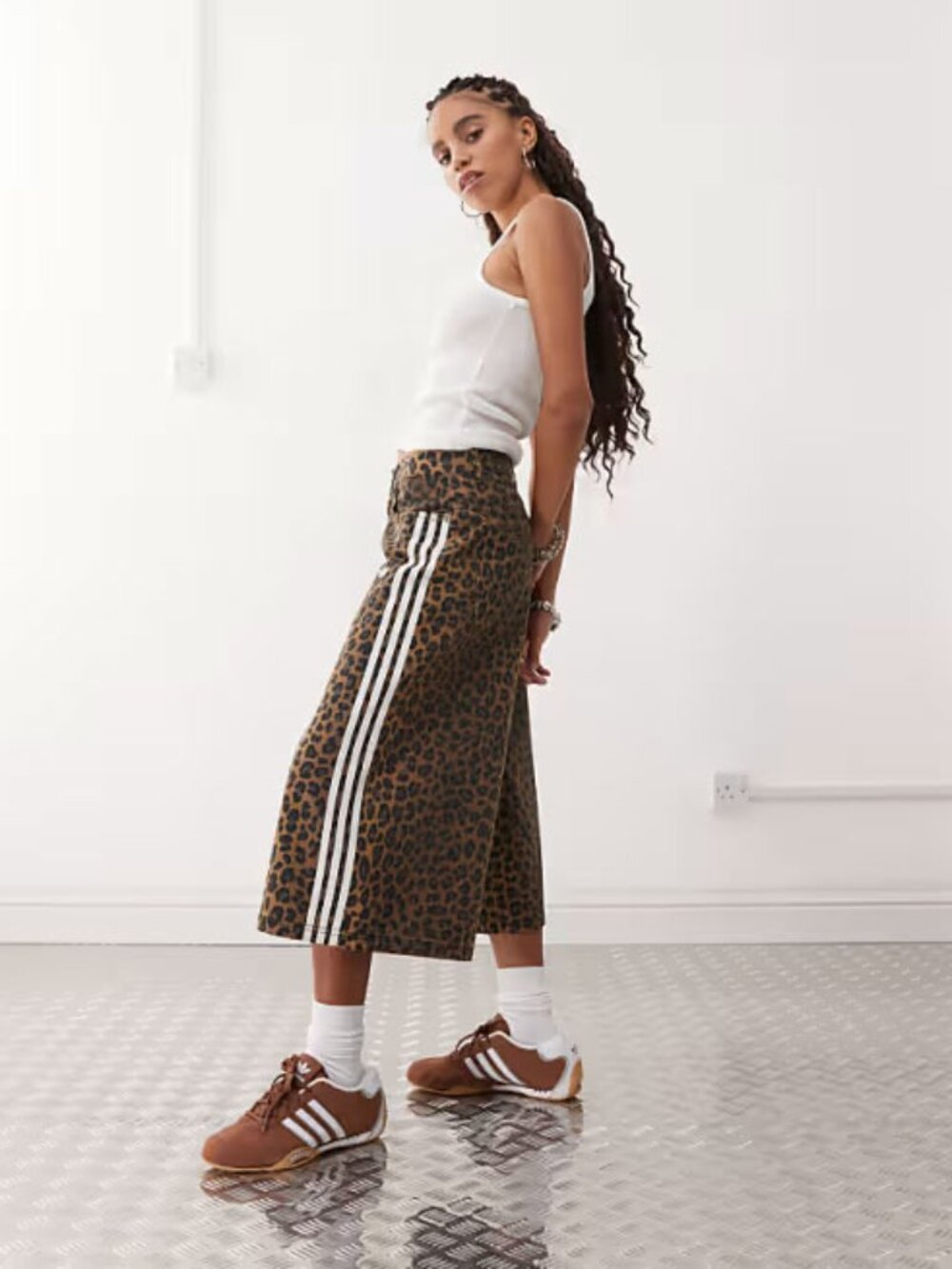 ADIDAS ORIGINALS 3 STRIPES LEOPARD DENIM BERMUDA SHORTS - Picture 10 of 11